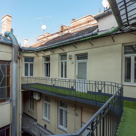 Luxury Dream Suite In The Absolute Center Budapeste Exterior foto