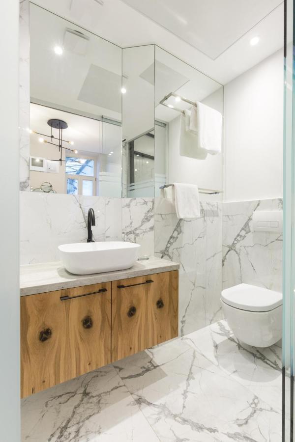 Luxury Dream Suite In The Absolute Center Budapeste Exterior foto