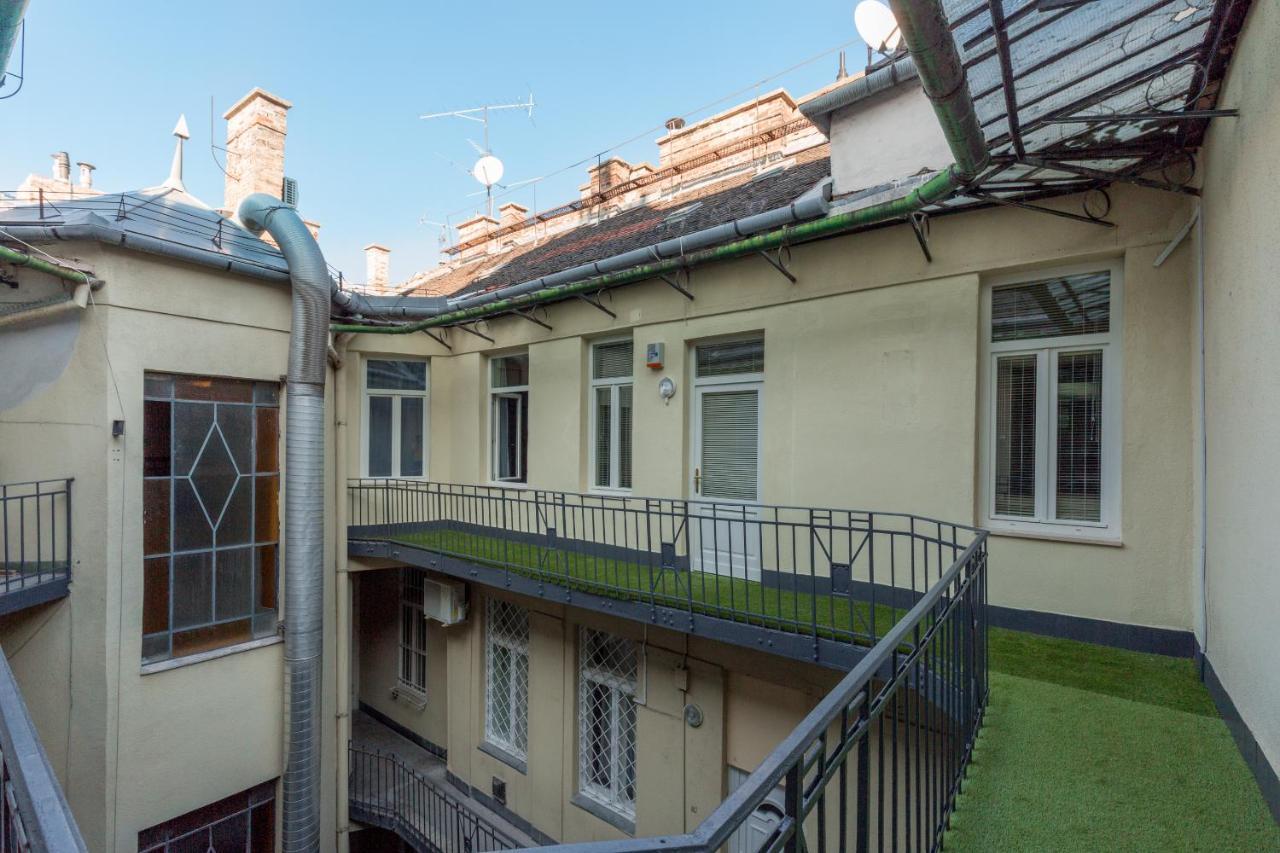 Luxury Dream Suite In The Absolute Center Budapeste Exterior foto